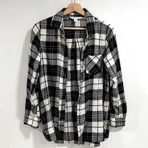 Old Navy Black/white The Tunic Plaid Button up Size Small